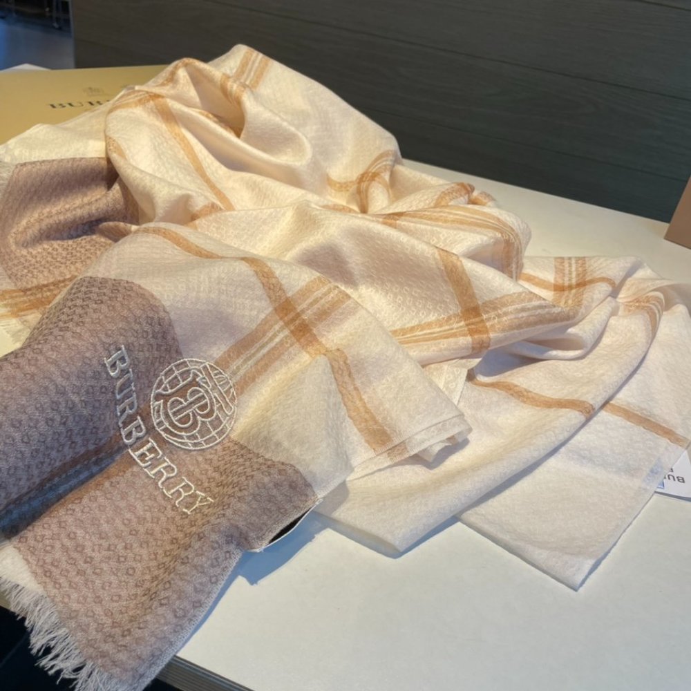 Women's Burberry Winter New water-soluble cashmere simple scarf Size: 95 * 190CM - Picture 6 of 8